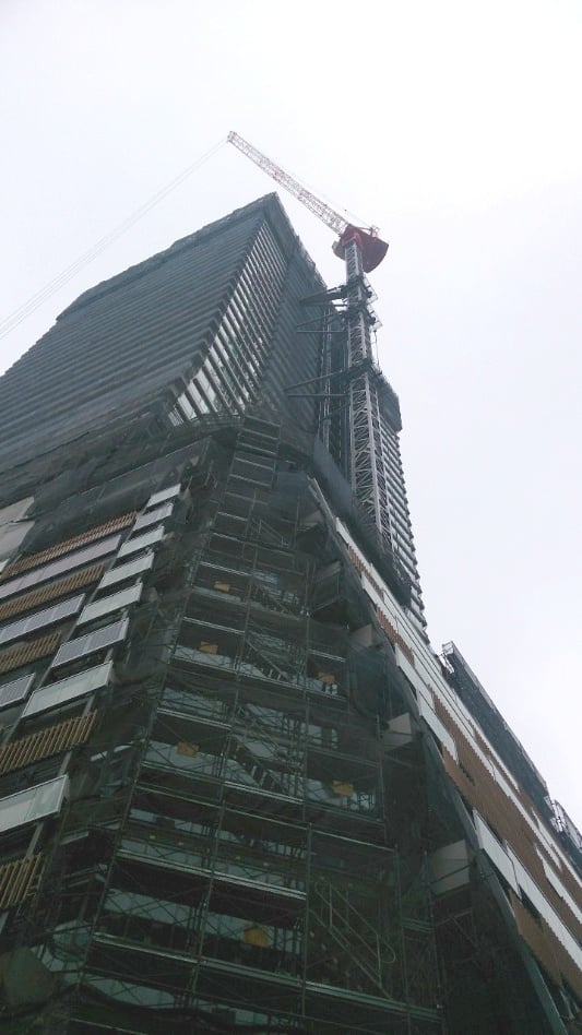 超高層建築の様子